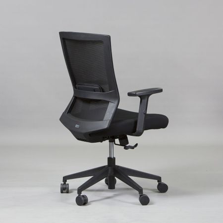 КРЕСЛО АЙРОН M BLACK