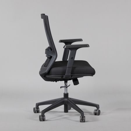 КРЕСЛО АЙРОН M BLACK